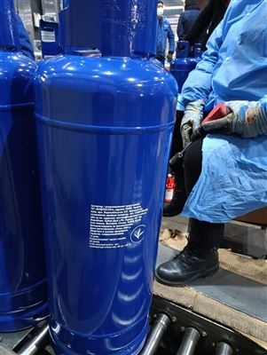 Kisi tal-wiċċ Avvanzat: Proċess ta 'Sprej tat-Trab Awtomatizzat